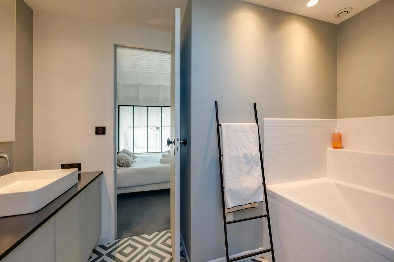 Apartment Le Centaure - 2 Bedrooms For 4 People Annecy